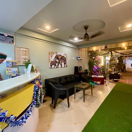 Nagas Hotel Satyavati Морджим Екстериор снимка