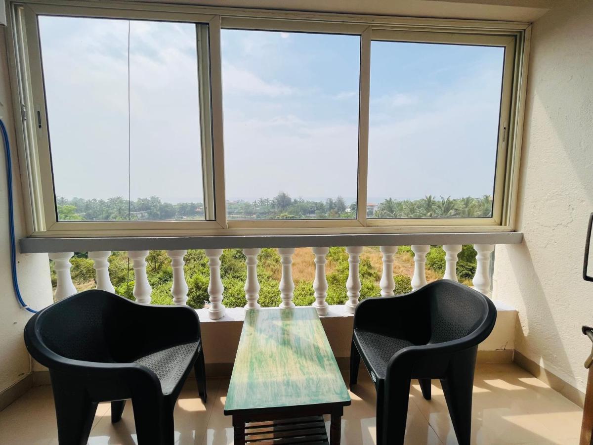 Nagas Hotel Satyavati Морджим Екстериор снимка